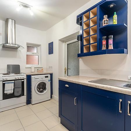 J'S Home Away From Home Fresh 2 Bedroom Garden Parking Kingston upon Hull ภายนอก รูปภาพ