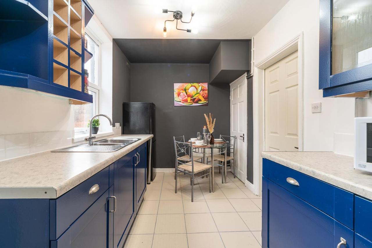 J'S Home Away From Home Fresh 2 Bedroom Garden Parking Kingston upon Hull ภายนอก รูปภาพ