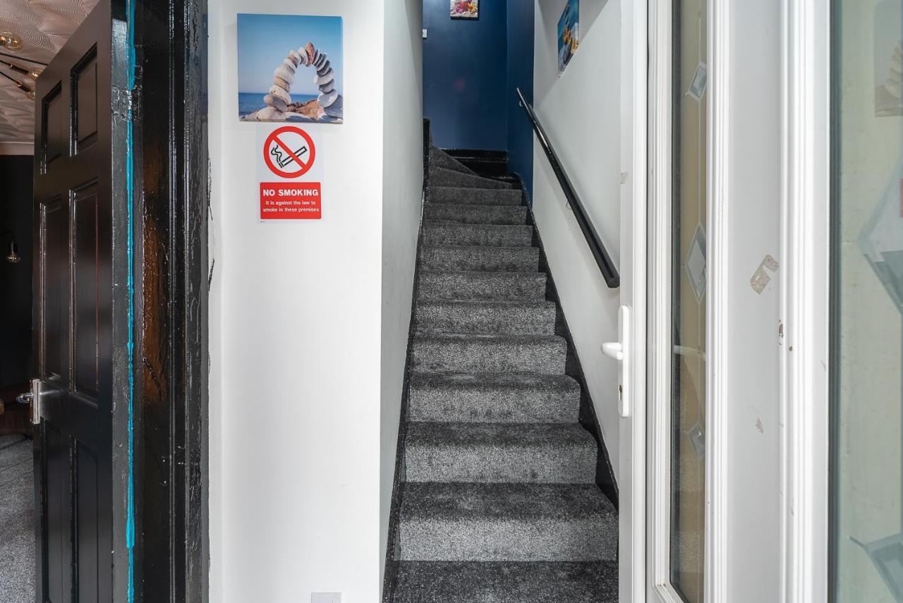 J'S Home Away From Home Fresh 2 Bedroom Garden Parking Kingston upon Hull ภายนอก รูปภาพ