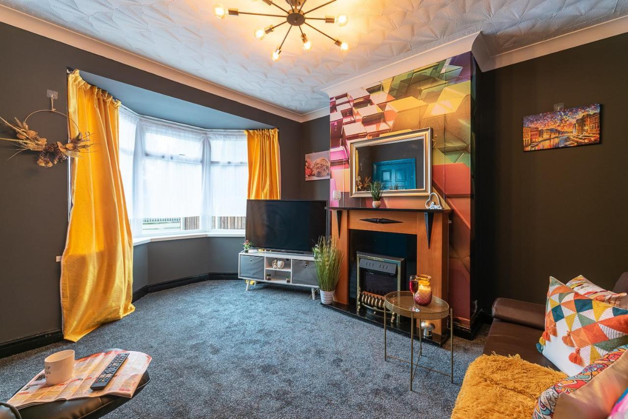 J'S Home Away From Home Fresh 2 Bedroom Garden Parking Kingston upon Hull ภายนอก รูปภาพ